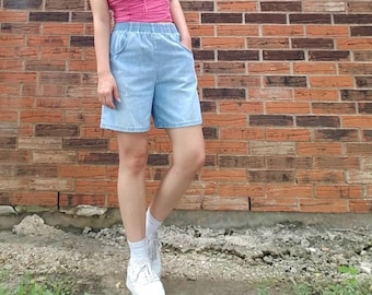 Vintage 80's or 90's light wash bermuda shorts high waisted