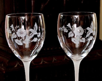 Pair of Vintage Avon Hummingbird Crystal Champagne/Wine Glasses