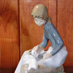 Spanish &#39;Nao - Lladro&#39; Girl with Rabbits Figurine with Original Box