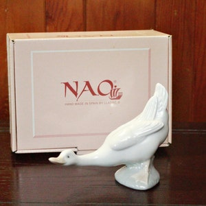 Vintage Spanish &#39;Nao - Lladro&#39; Goose Figurine with Original Box
