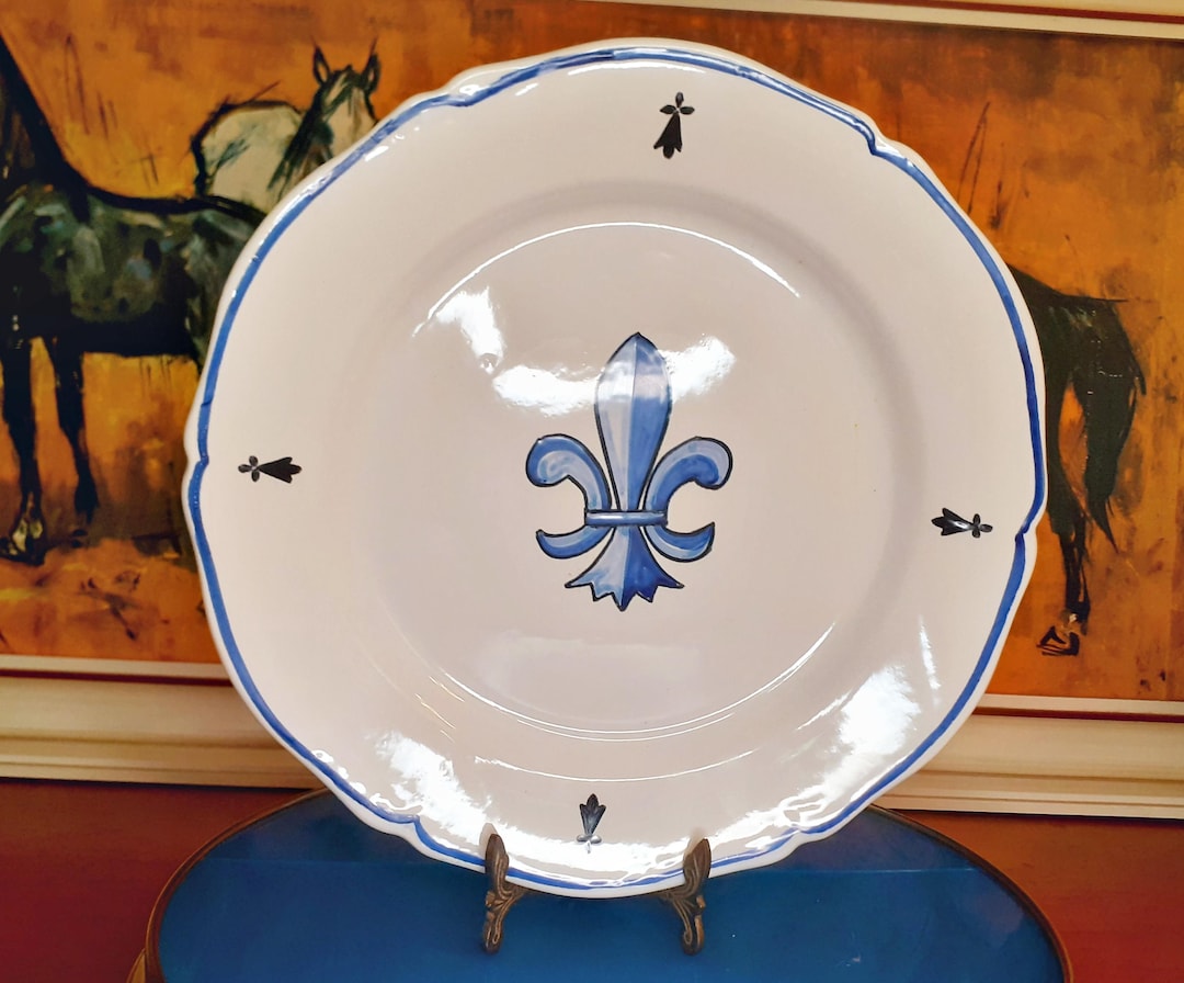 Rare Vintage HB QUIMPER Fleur De Lis Lily Flower Plate A Breton French rare-vintage-hb-quimper-fleur-de-lis-lily-flower-plate-a-breton-french