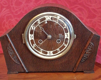 Vintage British 10-Day Striking Mantel Clock