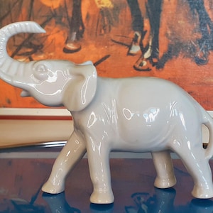 Vintage German VEB Porzellanfiguren Lippelsdorf Porcelain Elephant Figurine