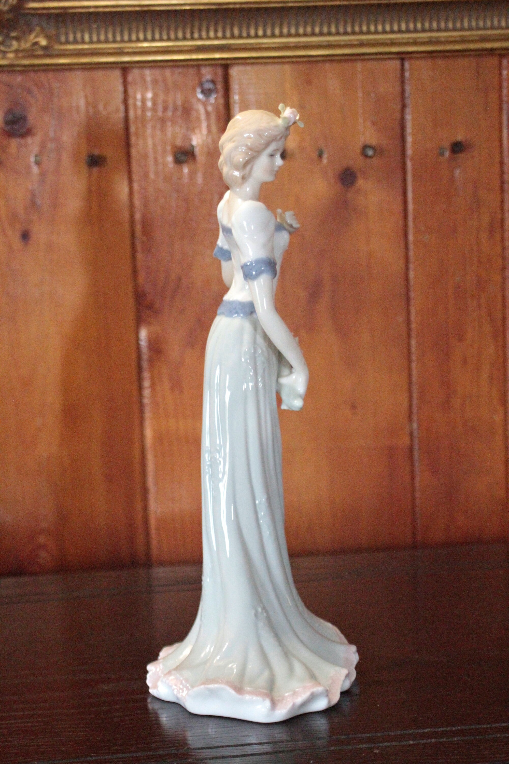 Vintage Porcelain Lady Figurine - Etsy