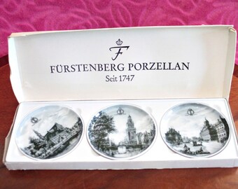 Vintage German Furstenberg Porzellan Seit 1747 Set 3 Porcelain Plates in Box