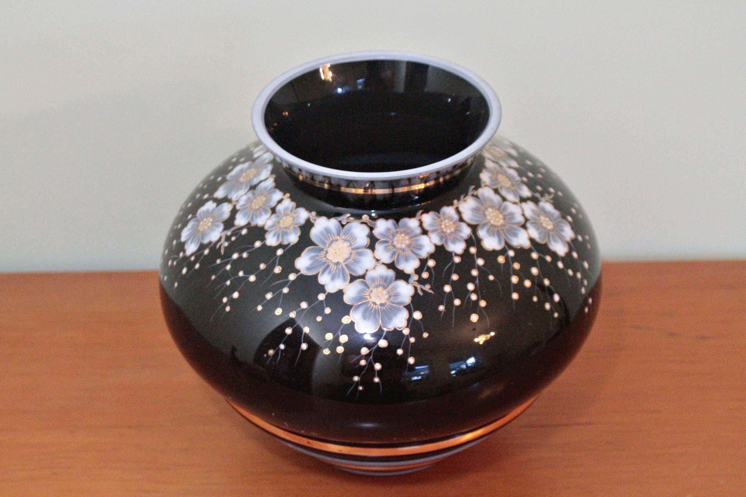 ヴィンテージ 大型「フェントン」ハンドペイント ブラックガラス花瓶