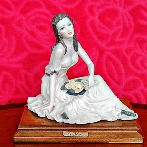 A Belcari Figurines - Etsy