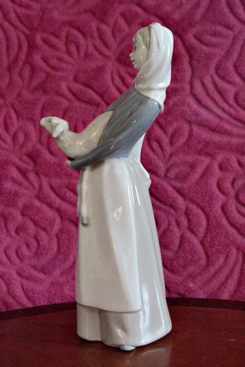 Vintage Lladro Girl With Lamb Porcelain Figurine Etsy