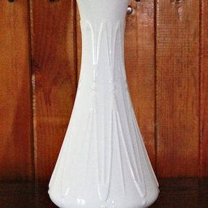 Vintage Royal Porzellan Bavaria KPM bud vase