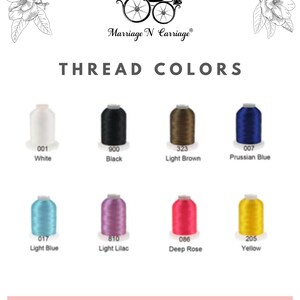 Peut inclure: Un tableau pr&eacute;sentant des couleurs de fils pour la broderie. Les couleurs incluent le blanc, le noir, le brun clair, le bleu de Prusse, le bleu clair, le lilas clair, le rose fonc&eacute; et le jaune. Le tableau est intitul&eacute; "THREAD COLORS" et porte le texte "Marriage N Carriage" au-dessus du titre. Le texte "For All of Life's Happily Ever Afters" se trouve en bas du tableau.