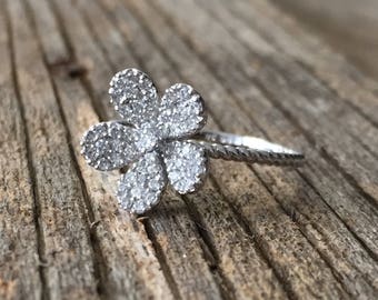 Weißgold Kirschblüten Ring Pave Diamanten Cluster Ring - Sakura Jewelry