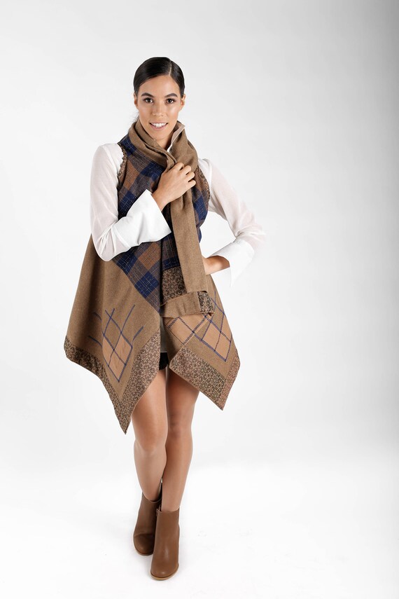 Sleeveless Cardigan | Sleeveless Cardigan |