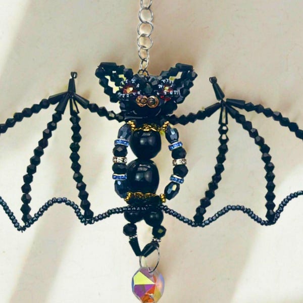 コウモリのサンキャッチャーDIYキット - ゴシックハロウィンクリスタル窓飾り