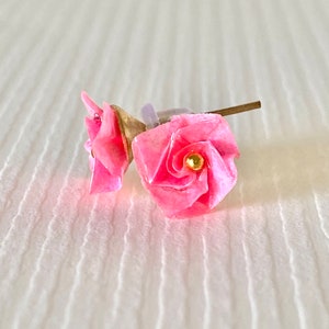 Hübsche kleine Rose Origami Ohrstecker verträumt rosa Bild 2