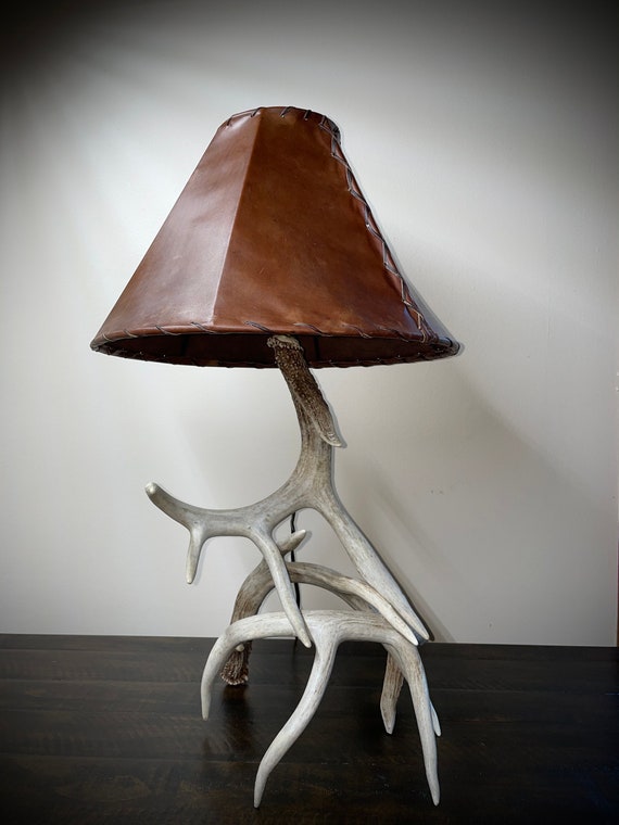 Deer Antler Lamp Made With Real Antlers Deer Antler Lamp Made With Real Antlers, How To Make A Lamp Out Of Deer Horns