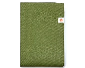 Esterilla de yoga de viaje Forest Green: ligera, antideslizante y sostenible