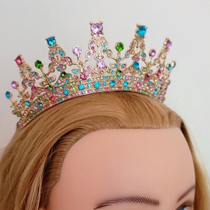 1,75 &quot;Königin Gold Multi Krone Kristalle - Quitten Krone - Festzug Krone - Hochzeitskrone - Debütantin Krone - Farbige Steine
