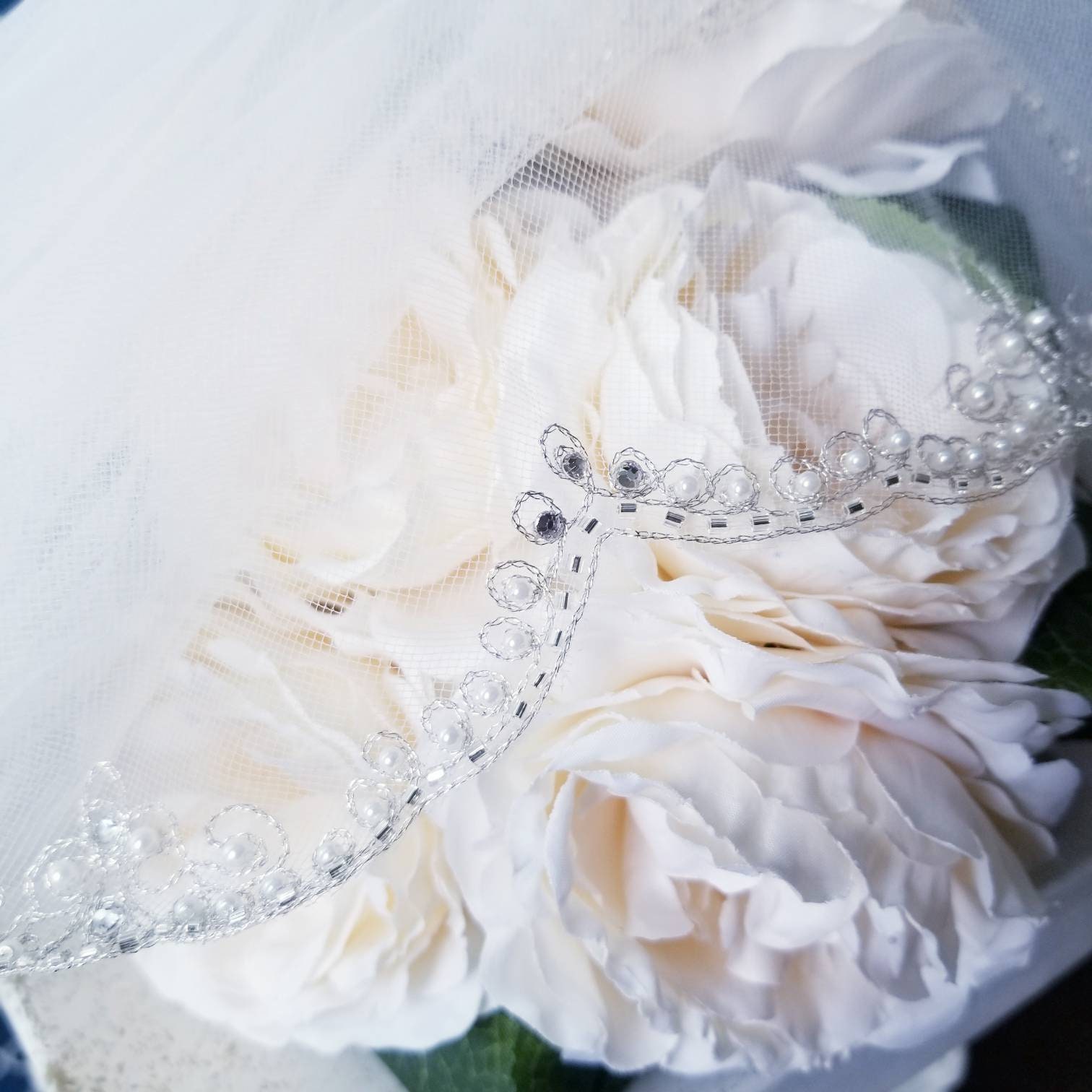 Beaded Section Single Tier Tulle Veil aba280