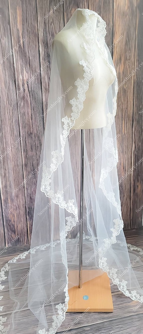 Embroidered net lace wedding mantilla veil - ivory Italian Embroidery Lace Wedding Veil, Fingertip Length  main image 4