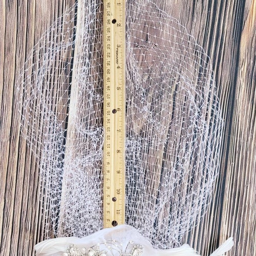 Fast Ship - French Feather Cocktail Hat with face netting veil, Wedding Birdcage shops Veil,Russian Blusher, French Hat with Feather, Flapper