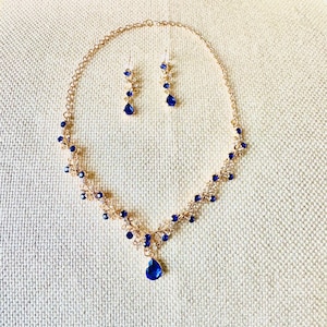 navy blue dress matching earrings Silver Earrings with Blue Dress Outfits (9 ideas & outfits)