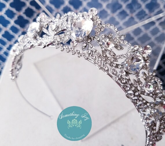 Fast Ship - Antique Silver Tiara - Silver & Rhinestone Tiara  display picture 3