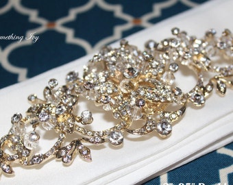 3-D Gold Pinless Brooch - Gold Brooch -Gold Bridal Brooch - Brooches in Gold