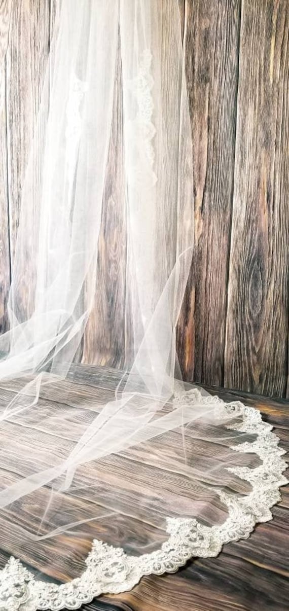 Veil, long 120 En Vogue Bridal Cathedral Style V2085C - Shimmer Tulle main image 2