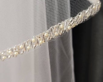 Fast Ship - Crystal Edge Fingertip Veil with Clear Bugle Beads - Cascade/Angel Cut Style