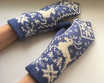Nordic double knit mittens, Norwegian wool mittens, Blue winter mittens, Christmas wool mittens, Womens knitted mittens, Estonian mittens