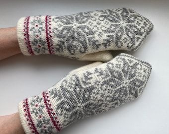 Nordic double knit mittens, Snowflake double mittens, Estonian grey mittens , Knit nordic mittens, Extra warm mittens,Womens knitted mittens