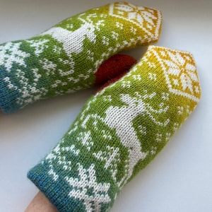 Rainbow Wool Mittens: Nordic Deer Snowflake Jacquard, Men&#39;s Medium