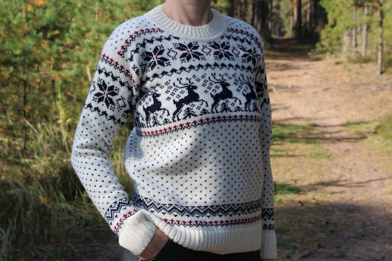 Maglione lavorato a maglia natalizio maglione di lana norvegese