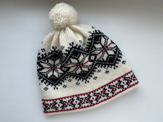 Norwegian White Wool Knit Lined Hat: Unisex Snowflake Winter Pom Pom Beanie