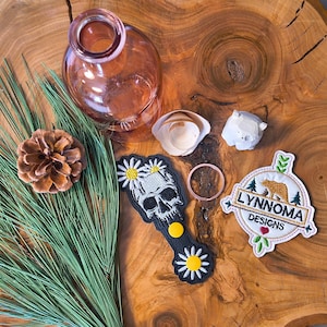 Embroidered Daisy Skull Key Chain Snap Tab Design (Digital File)