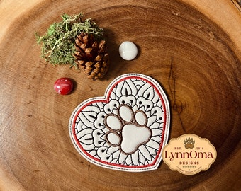 Archivo digital ~ Diseño de posavasos con forma de corazón bordado para bordar a máquina. Bastidor de 4x4. LynnOma Designs