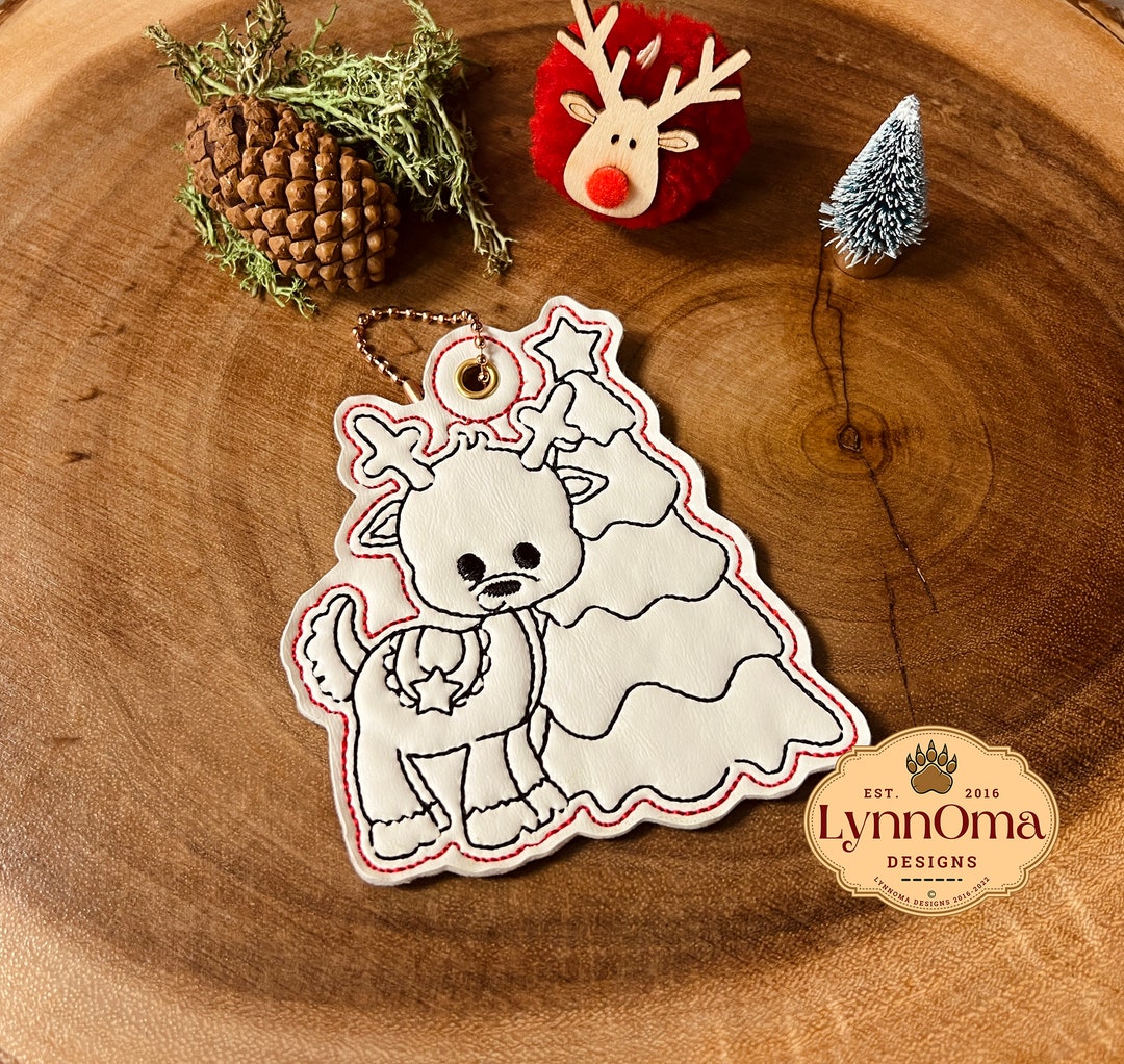 刺繍トナカイのオーナメントデザイン、Color Me 4x4（デジタルファイル