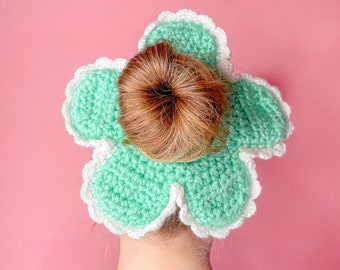 Custom Oversized Flower Scrunchie, Daisy Handmade Crochet Frills Scrunchie, Soft Crochet Hair Accessory, XL Scrunchie, Birthday Gift for Her