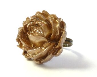 Rose ring, gold resin flower with metallic enamel, floral adjustable ring romantic gift for her, flower cocktail ring for wife birthday