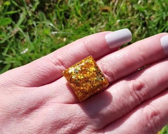 Square gold glitter resin ring, adjustable band colourful chunky ring, bright costume cocktail ring gift for woman, birthday gift for her