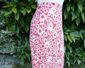 Vintage Ladies 1970s Red/White Maxi Skirt - Goodwood Stunning 26inch Waist