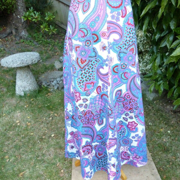 Vintage Ladies 1970s Purple/Pink/Turquoise Paisley Maxi Skirt - Stunning