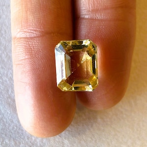 Citrine, 7.47 ct, natural, AAAAA, FL, certified unheated, excellent cut, color and lots of fire. Awesome. Collector&#39;s Item!