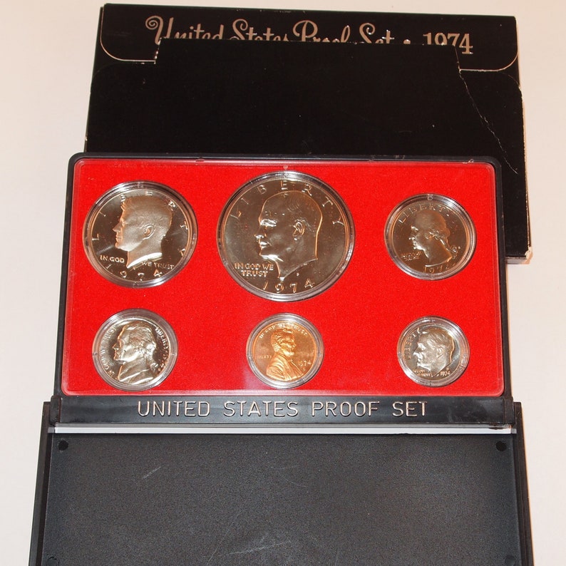 1974-S United States Mint Proof Coin Set w// Box