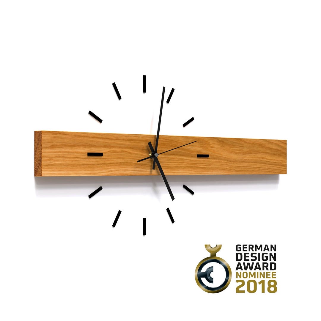 Wanduhr modern aus Massivholz Eiche – leise Holzuhr im