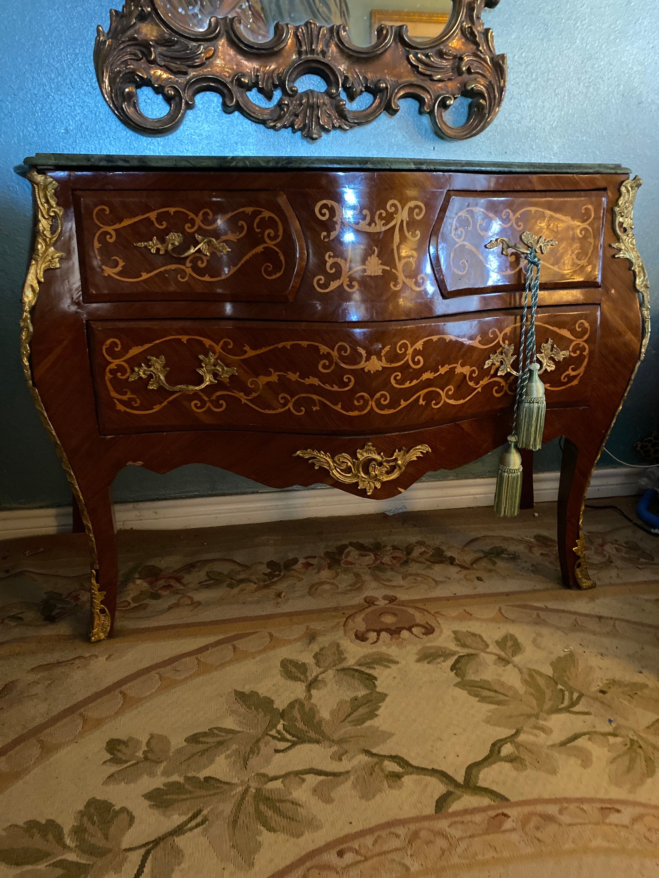 Louis XV Fine Art Carved Hardwood Display Easel - DY3093 - Design Toscano