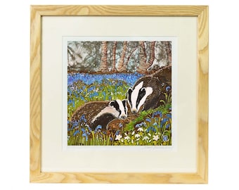 Dassenprint, boswezens, beeldende kunst, Engelse plattelandsdieren, dassen in de bluebells, dassenmuurkunst, wilde dieren kunstprint