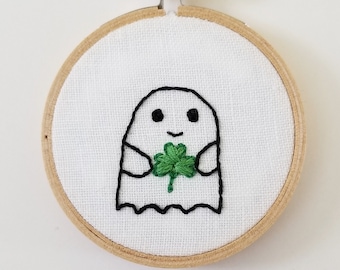 Shamrock Ghost. Irish Saint Paddy Art. St. Patrick's Day Ornament. Ghost Artwork. Spooky Ghost With Clover. Embroidery Gift Under 35.