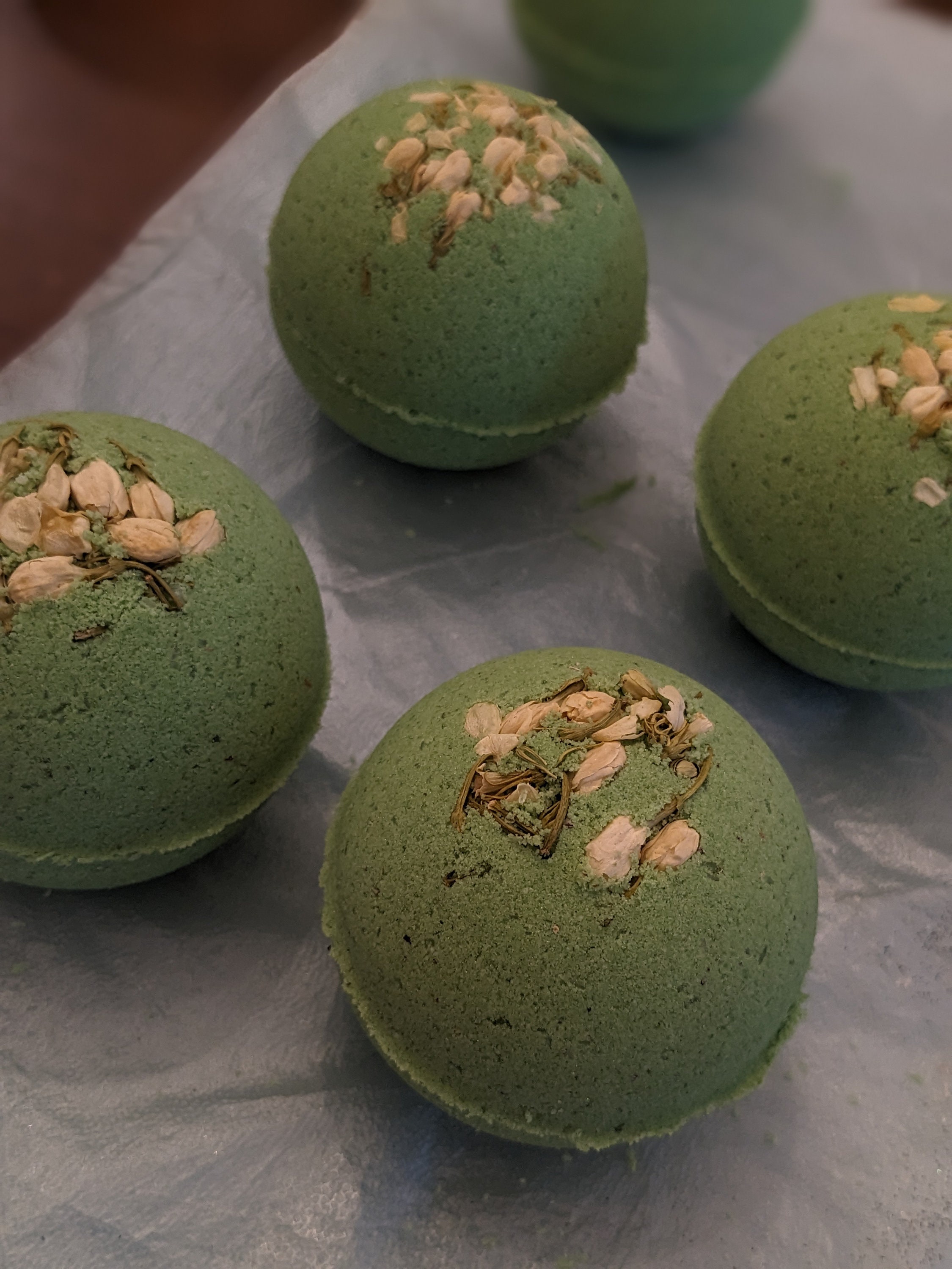 Eucalyptus Forest Bath Bomb Sage Green Bath Bomb - Etsy