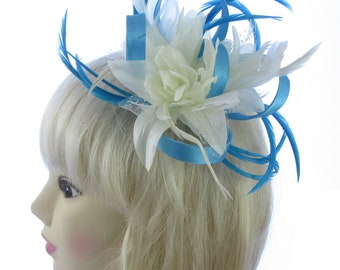 Fascinator  comb cream and blue on a comb, weddings, races. Ascot, Ladies day